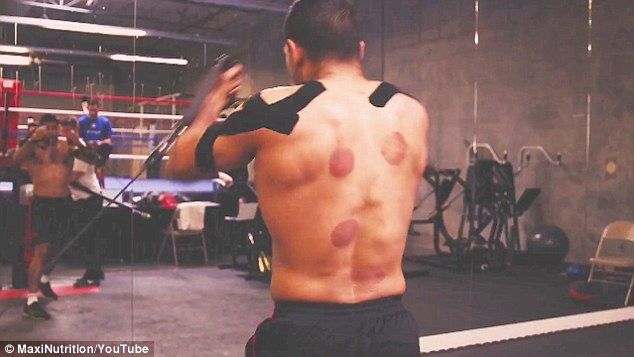Imagini incredibile! Cat de mult s-a ingrasat Amir Khan pentru urmatoarea lupta din Las Vegas! FOTO SI VIDEO_3