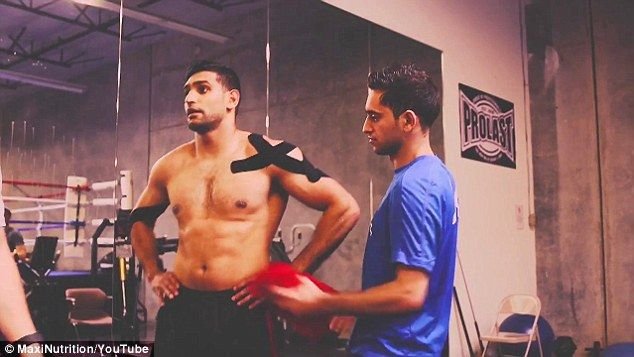Imagini incredibile! Cat de mult s-a ingrasat Amir Khan pentru urmatoarea lupta din Las Vegas! FOTO SI VIDEO_6