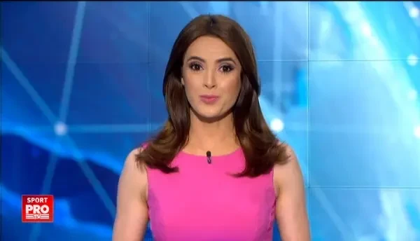 Halep isi schimba look-ul daca Romania bate Germania! :) In ce culoare se vopseste