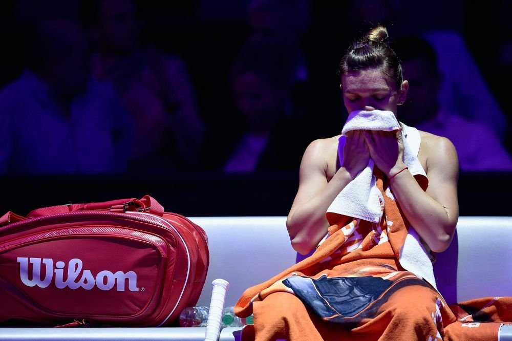 In acest moment o bate oricine din top 50! Simona Halep, in picaj liber dupa umilinta de la Stuttgart! Pe ce loc ajunge luni