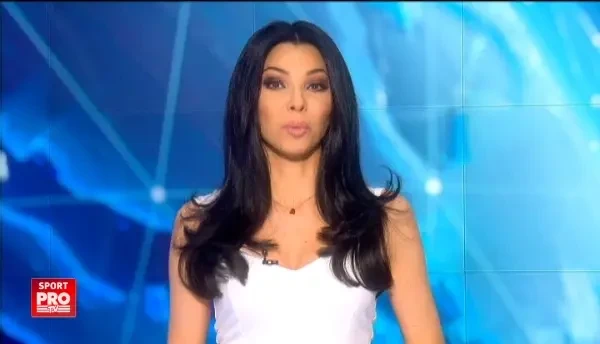 VIDEO | Nationala poate sarbatori romaneste la Paris, daca va face o MINUNE la EURO. Un roman promite sarmalele Keseru si papanasii Alibec :)