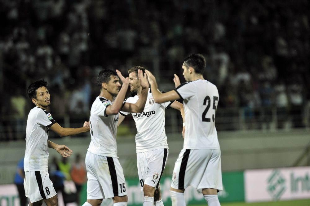 99% campioni | Astra face spectacol la Targu Mures, castiga cu 4-1, si e aproape de primul titlu din istorie. Fazele meciului: ASA 1-4 Astra Giurgiu_3