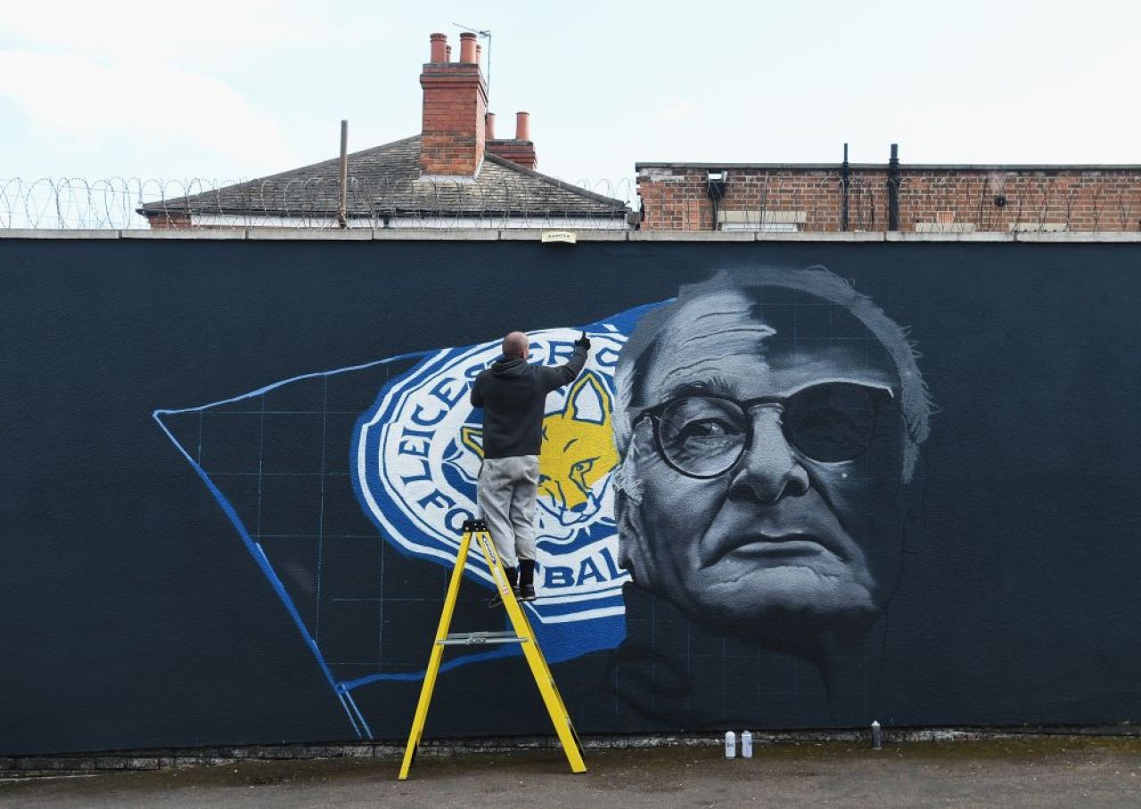 Leicester si Ranieri, ca Napoli-ul lui Maradona. Suporterii i-au desenat portretul italianului pe un zid din oras. Discursul antrenorului: