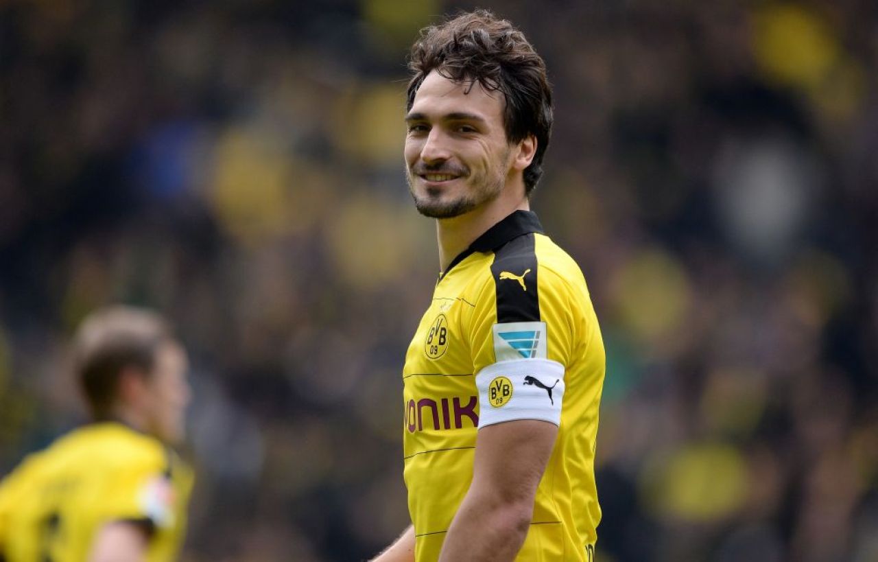 Reactia dura a fanilor Borussiei la adresa lui Hummels: capitanul se pregateste sa tradeze si a fost taxat de suporteri. Ce banner au afisat_3