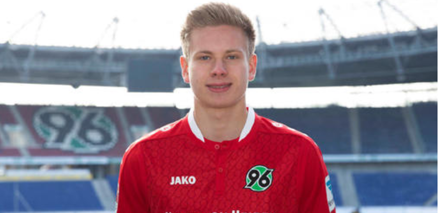 Tragedie in Bundesliga! Un jucator de 19 ani de la Hannover a murit intr-un accident teribil. Ce s-a intamplat