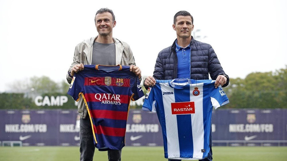 FOTO Intalnire intre Luis Enrique si Costel Galca inaintea derby-ului Cataluniei! Antrenorul roman arbitreaza lupta la titlu_5