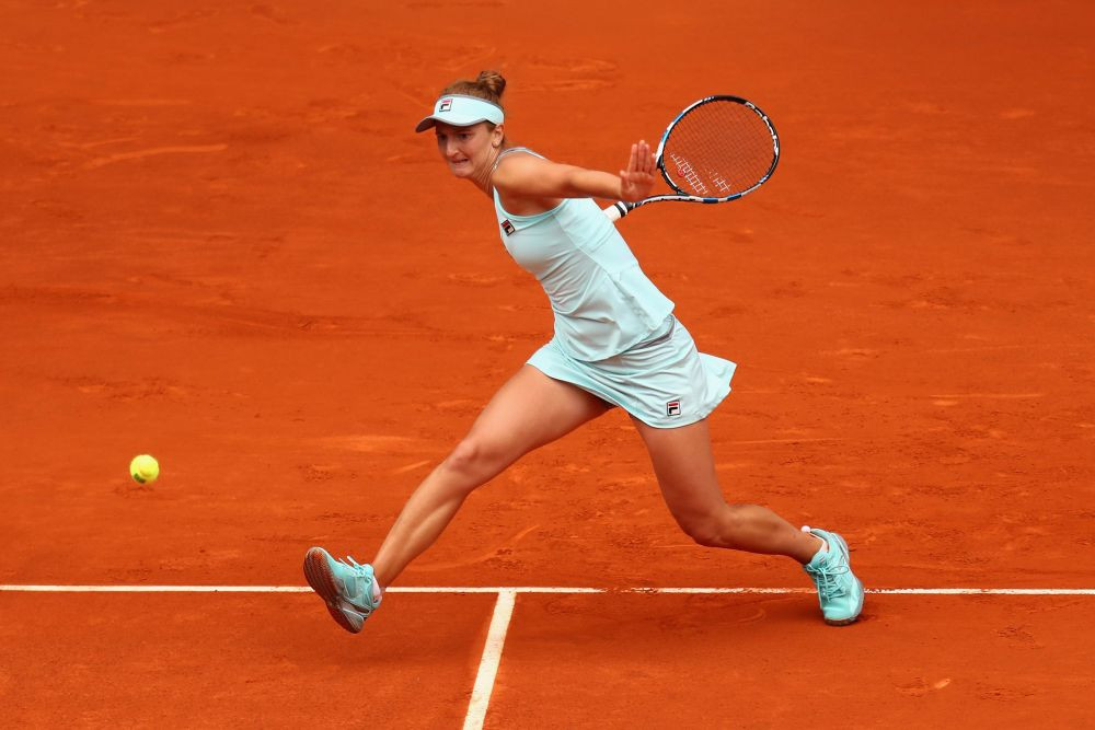 Visul Irinei s-a oprit in semifinale! Serena Williams a castigat in doua seturi, 6-4, 6-1, si se bate pentru trofeu cu americanca Madison Keys. UPDATE: Romancele au pierdut la dublu