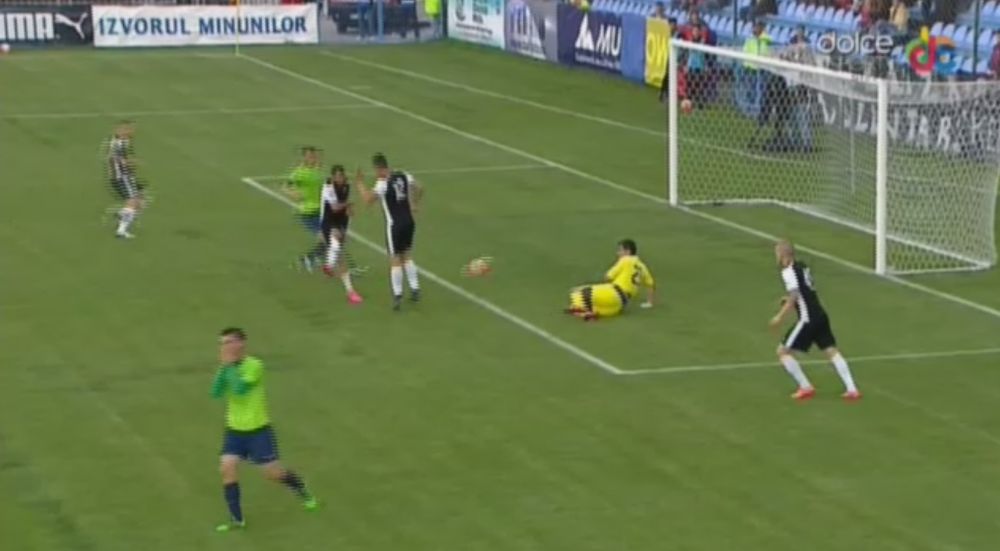 Autogol de Fotbal la Maxx in Liga I: Maftei si Barna, de la Voluntari, si-au invins propria echipa dupa o faza amuzanta_2