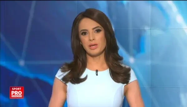 VIDEO Uniti pentru Nesu Sala Polivalenta, plina la meciul caritabil dintre generatiile Stelei