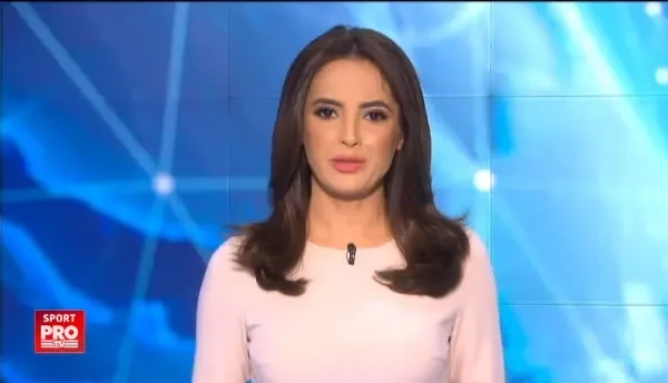 Te ia ameteala doar cand te uiti la ei! Patru chinezi s-au invartit pe role de 200 de ori in jumatate de minut.