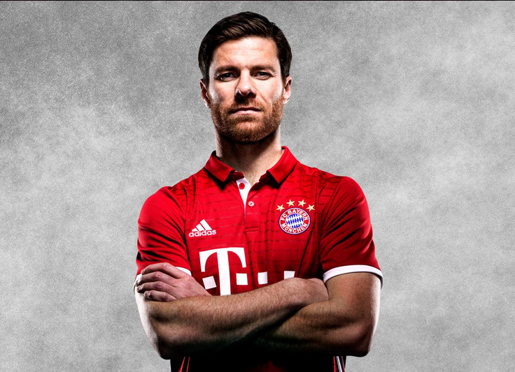 FOTO: Noile echipamente de la PSG si Bayern Munchen si cum arata ghetele VAHREZ, dedicate campionilor Vardy si Mahrez_3