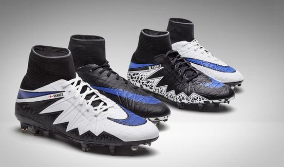 FOTO: Noile echipamente de la PSG si Bayern Munchen si cum arata ghetele VAHREZ, dedicate campionilor Vardy si Mahrez_5