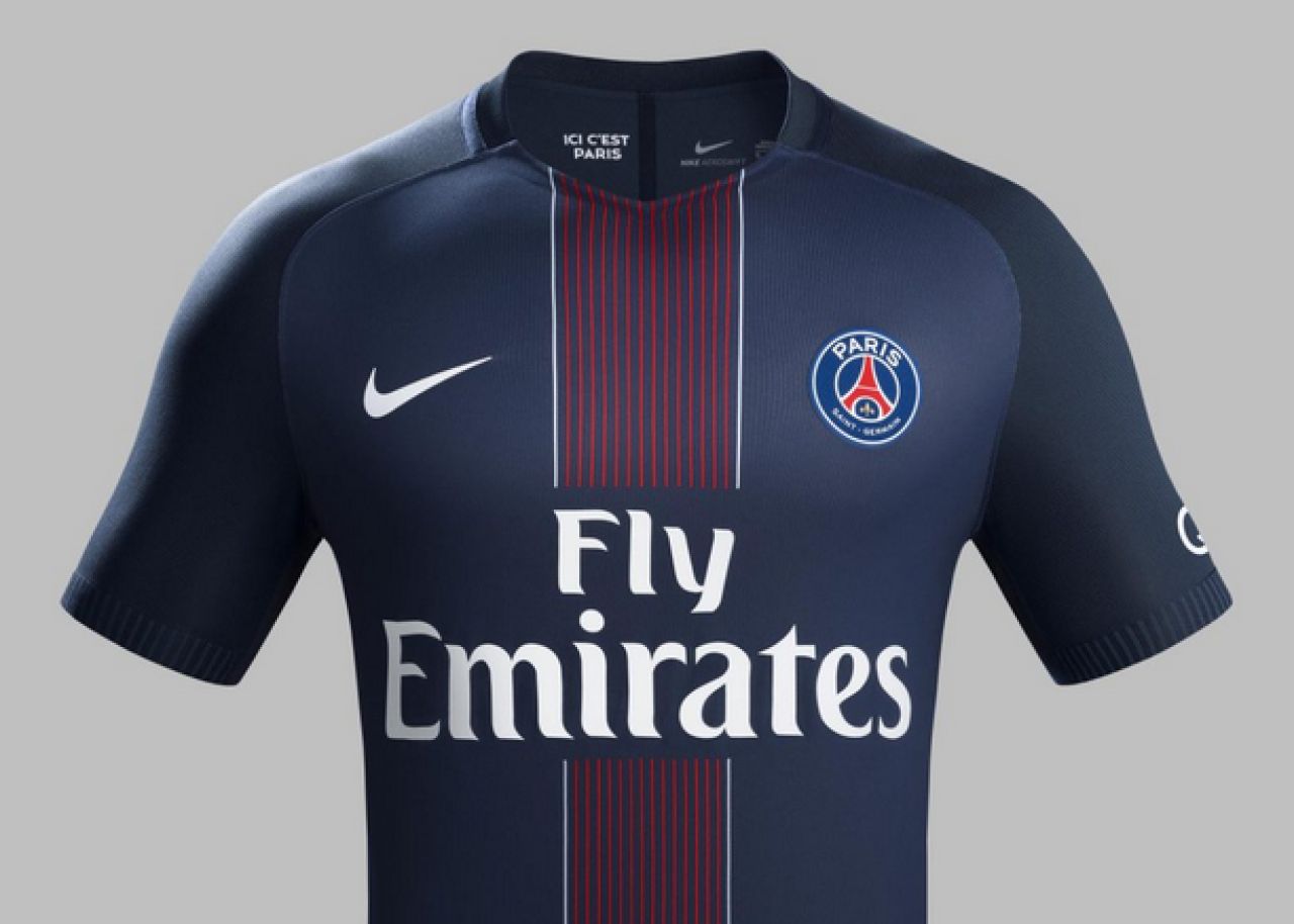 FOTO: Noile echipamente de la PSG si Bayern Munchen si cum arata ghetele VAHREZ, dedicate campionilor Vardy si Mahrez_6