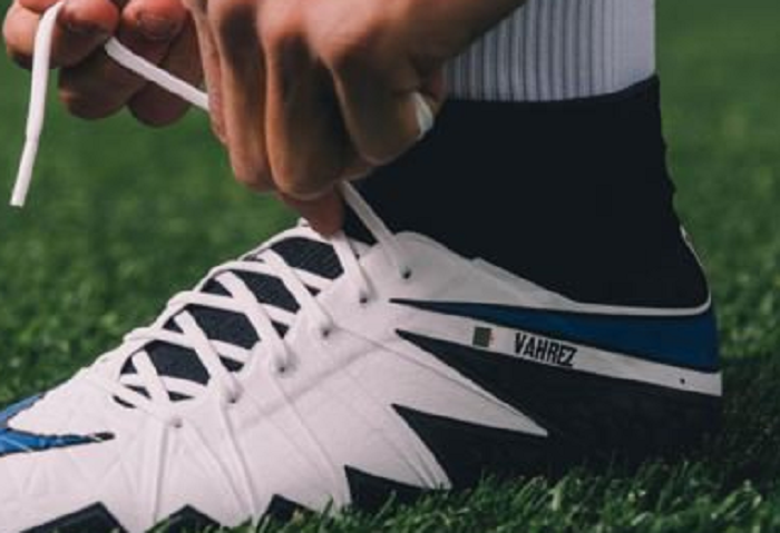 FOTO: Noile echipamente de la PSG si Bayern Munchen si cum arata ghetele VAHREZ, dedicate campionilor Vardy si Mahrez_8