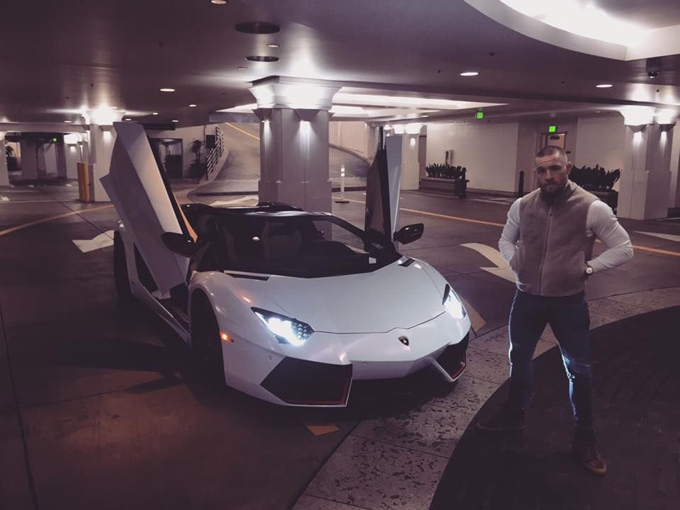 Poza geniala care arata succesul lui Conor McGregor! In 2013 se poza cu un Ferrari care nu era al lui. Ce masini are acum - FOTO_4