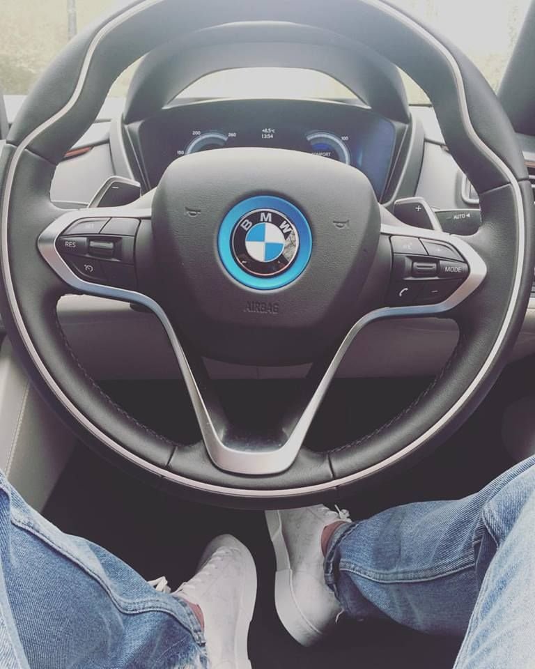 Poza geniala care arata succesul lui Conor McGregor! In 2013 se poza cu un Ferrari care nu era al lui. Ce masini are acum - FOTO_5