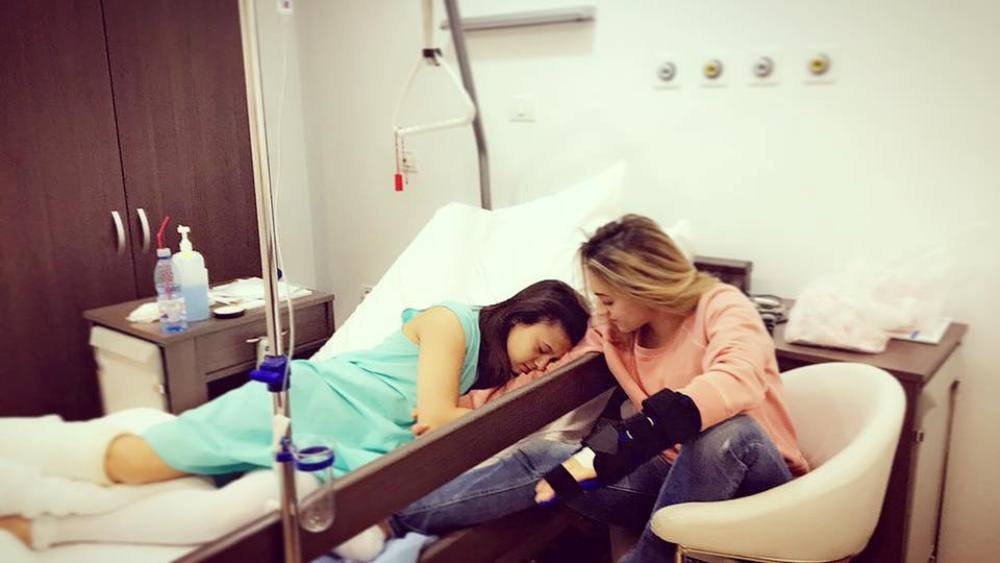 Imaginea DRAMATICA a gimnasticii din Romania! Cum s-au fotografiat Larisa Iordache si Diana Bulimar la spital! Ponor, mai mult ca sigur la Rio!