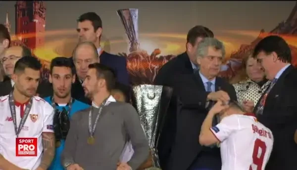 Sevilla primeste pentru al 3-lea an la rand trofeul Europa League!