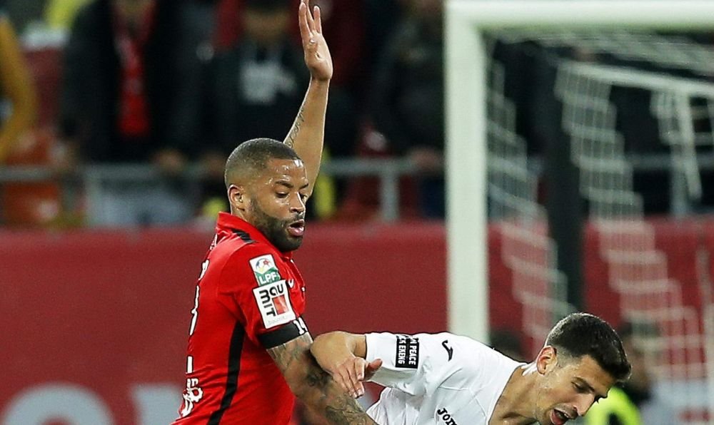 Al doilea jucator care pleaca de la Dinamo impreuna cu Rednic: El m-a adus, merg dupa el &nbsp;