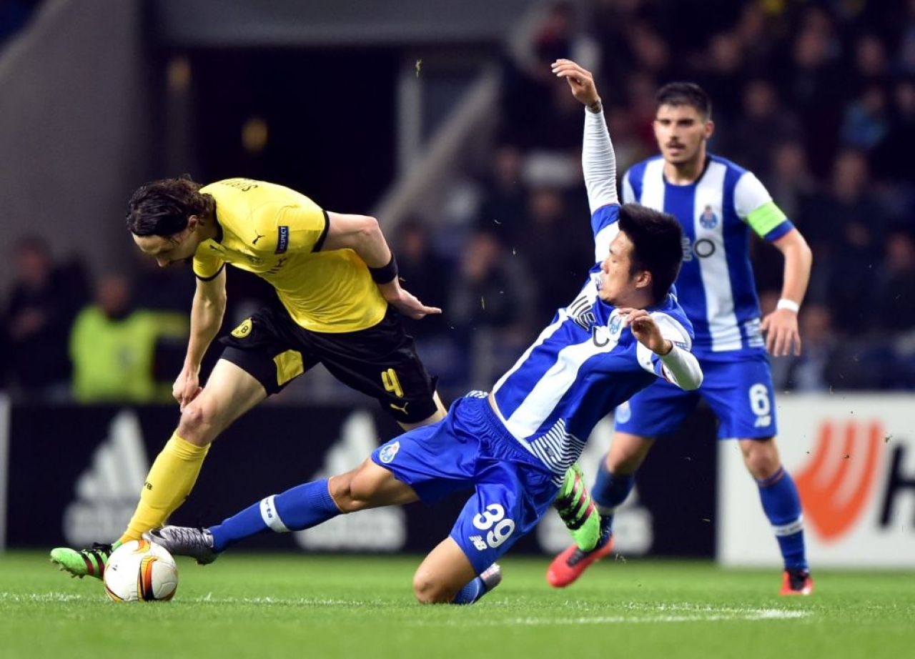 Motivul pentru care Steaua ar putea renunta la coreeanul din atacul lui Porto: Hyun-Jun Suk, varianta de imprumut. Cu ce lucru nu sunt de acord ros-albastrii_1
