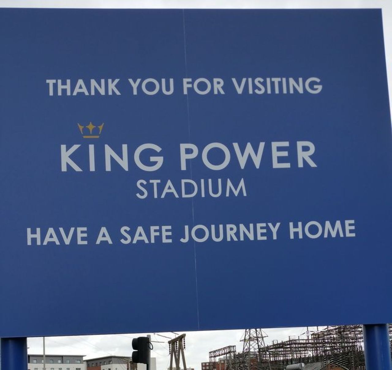 “Sezonul viitor castigam Champions League! Sau retrogradam in liga a doua, nu stiu exact.” :) Reportaj exclusiv din Leicester si povestea romanului care se pregateste sa joace alaturi de Vardy si Mahrez_11