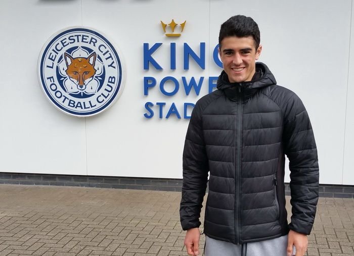 “Sezonul viitor castigam Champions League! Sau retrogradam in liga a doua, nu stiu exact.” :) Reportaj exclusiv din Leicester si povestea romanului care se pregateste sa joace alaturi de Vardy si Mahrez_23