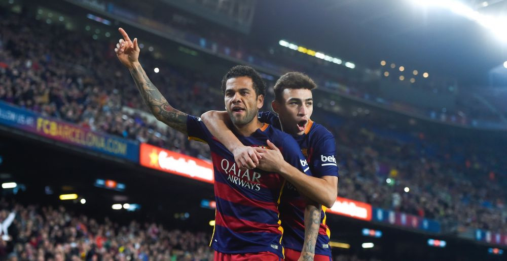 Barcelona i-a gasit inlocuitor lui Dani Alves, dar trebuie sa scoata multi bani din buzunar . Catalanii vor sa-i dea o noua lovitura lui Arsene Wenger