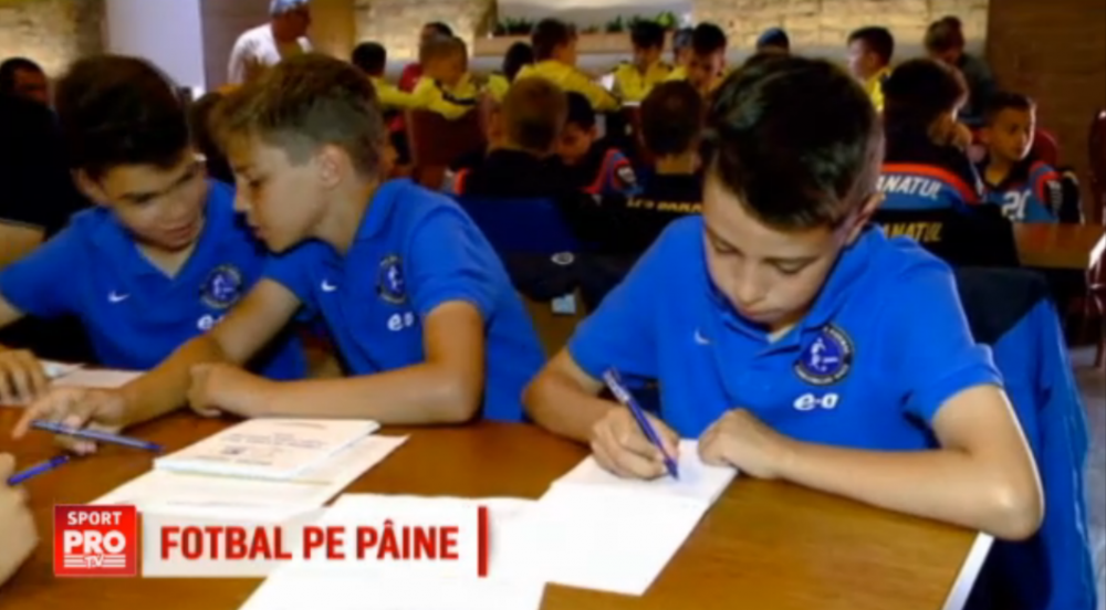 Cupa Hagi Danone, la Sport.ro! Pustii lui Hagi au invatat cu ce se mananca fotbalul inainte de finale! Castigatorii merg in Franta
