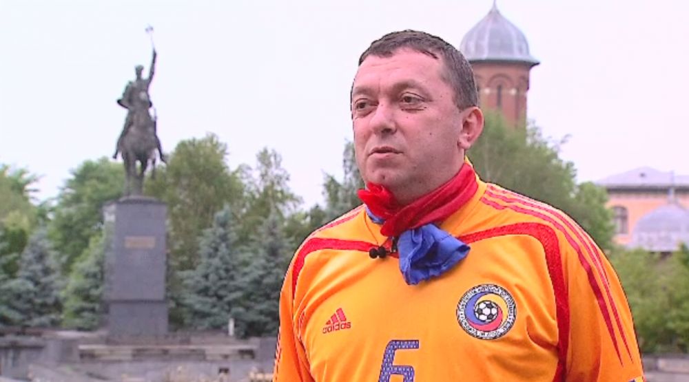 Romanul care si-a anuntat seful ca nu va ajunge la timp la serviciu daca Romania trece de grupe la EURO. Suporterii nationalei se vor aduna din toate colturile lumii_3