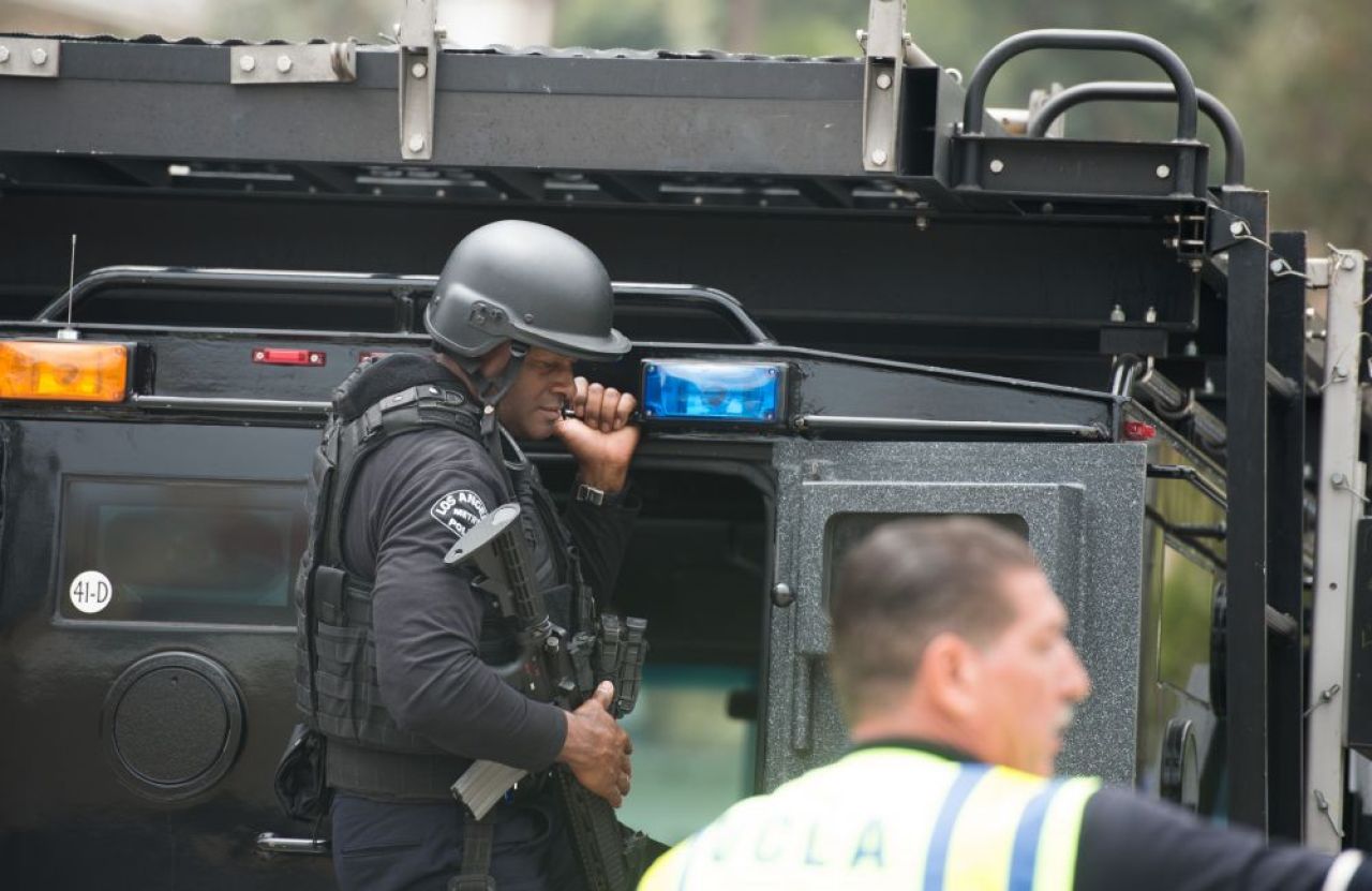 Crima in cantonamentul Braziliei de la Los Angeles, inaintea Copei America. Un barbat a deschis focul, apoi s-a sinucis, zona a fost incercuita imediat_3