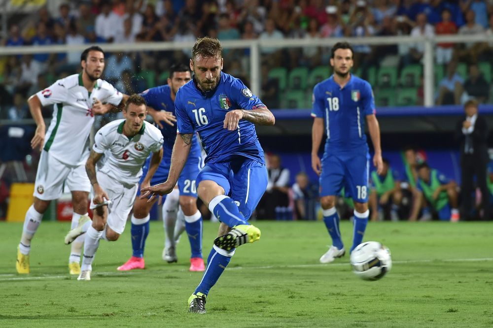 EUROPEDIA Secretele Italiei: fotbalistul care si-a INGROPAT medalia de la Cupa Mondiala din 2006_5