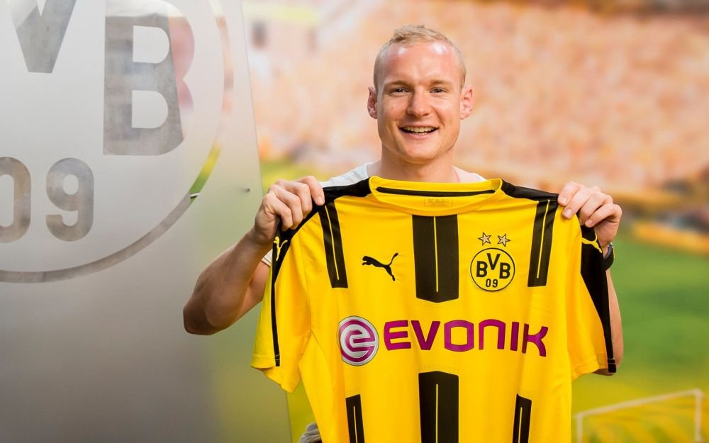 OFICIAL | Borussia ii fura si ea in sfarsit un jucator rivalei Bayern, dupa ce i-a pierdut pe Gotze, Lewandowski si Hummels. Bavarezii mai pregatesc insa o lovitura
