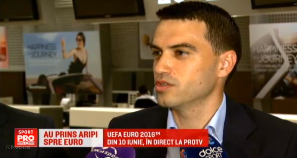 Secretele din vestiarul arbitrilor romani de la EURO: Avem deja playlistul facut, Sebi a pregatit muzica pe care o sa o ascultam in vestiar :)