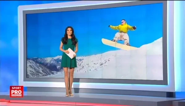 Cativa snowboarderi au dus fotbalul la un alt nivel si au oferit imaginea zilei. Au jucat fotbal in varf de munte.