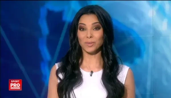 SPECIAL | Suporterii cu maini de aur care simt bucuria fotbalului doar din glasul comentatorilor. Doi romani nevazatori ii incurajeaza pe Torje Co: Suntem alaturi de voi