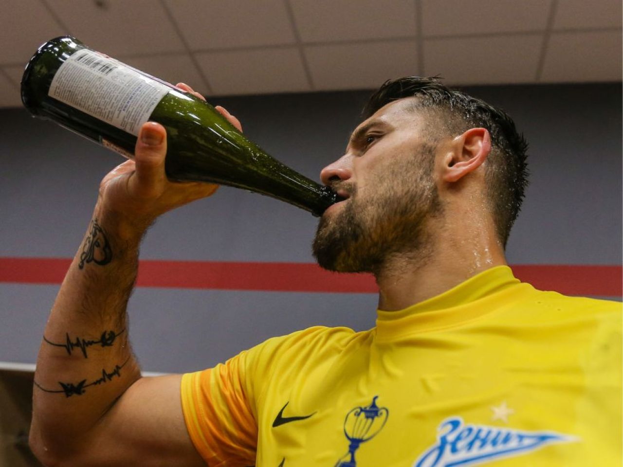 Topul celor mai tatuati jucatori de la campionatul european! Ce star din nationala Romaniei apare aici. GALERIE FOTO_1