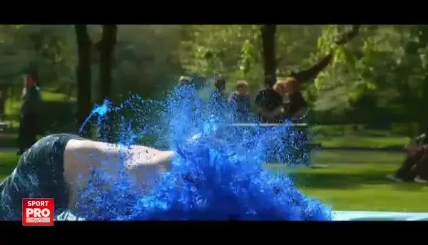 Unde a mers acest suporter inainte sa plece catre EURO, pentru meciul decisiv al nationalei cu Albania: "Poate vom avea mai mult noroc asa"