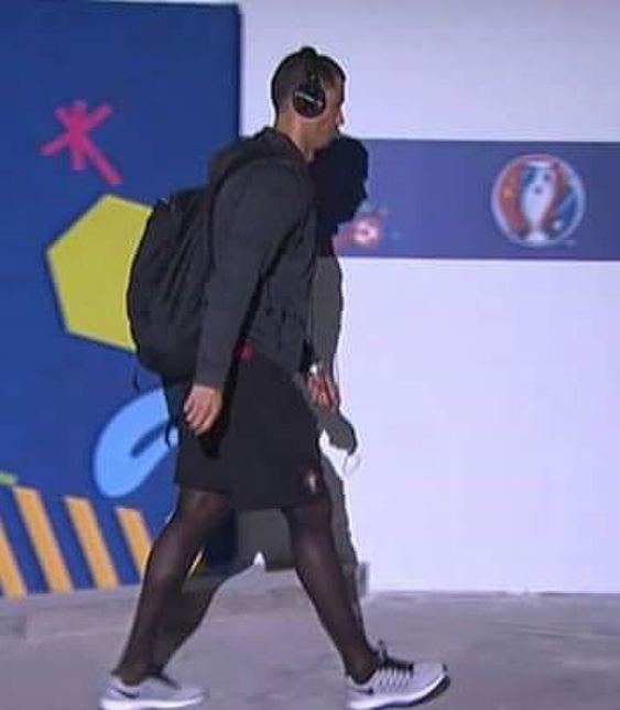 RECORD FAKER! Ronaldo, facut PRAF dupa jocul cu Austria! Portughezul, iroanizat pentru costumatia cu care a venit la meci. FOTO_8