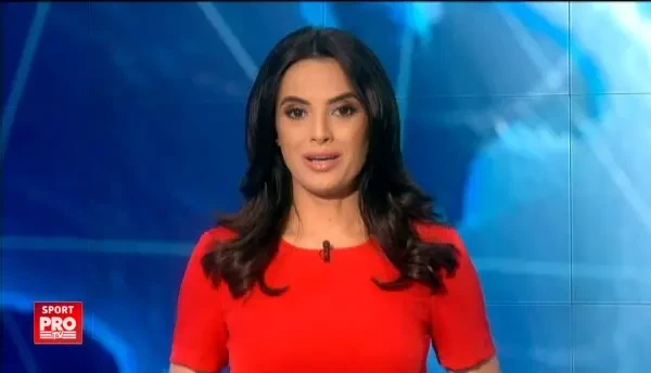 VIDEO Marica e in cautare de tinere talente pentru nationala. A oferit zeci de autografe tinerilor din scoli