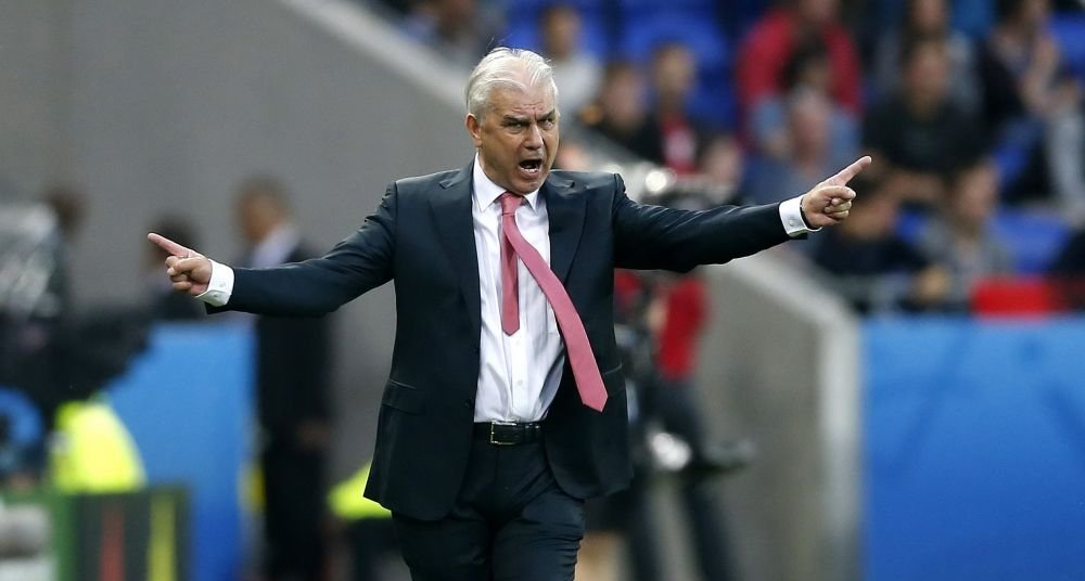 Scenariu surpriza! Iordanescu NU pleaca: ce planuri are Razvan Burleanu pentru el si de ce nu si-a anuntat demisia dupa meciul cu Albania