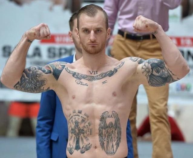 Cum arata cel mai PERICULOS politist de la brigada Antidrog! E plin de tatuaje si isi terorizeaza adversarii in ring! VIDEO_2