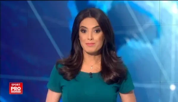 Fericirea pentru noi vine de la Europeanul de ... scrima. Doua romance au fost adversare in marea finala.