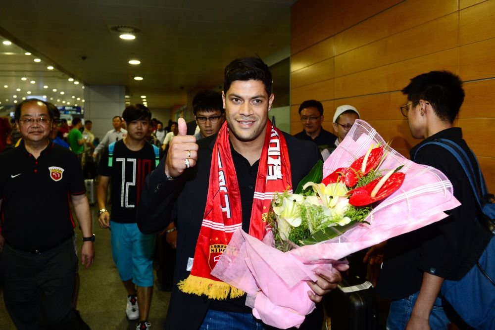 Hulk ii umple conturile lui Zenit. A ajuns in China si va semna pe 50 de milioane de euro cu Shanghai SIPG. Salariu CO-LO-SAL!!!_6