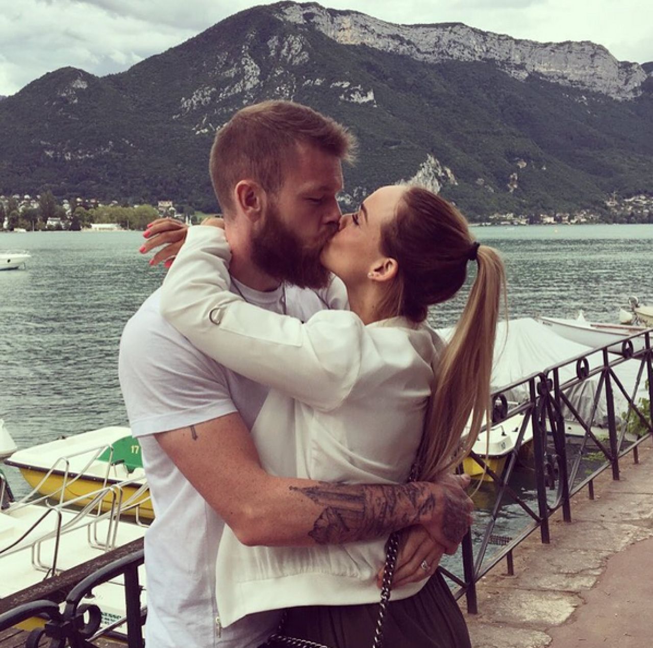 Gunnarsson e combinat cu