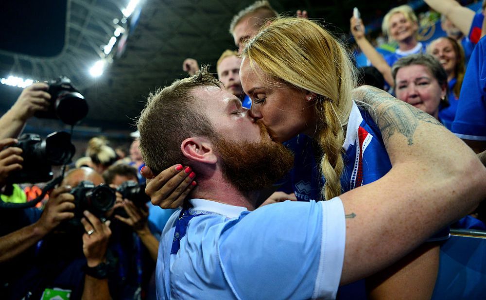 Gunnarsson e combinat cu