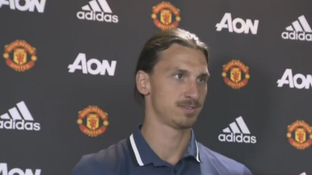 Cu ce numar o sa joc?...SERIOS?! Ce tare Faza nevazuta de la prezentarea lui Ibrahimovic la United. Ce tricou va prelua