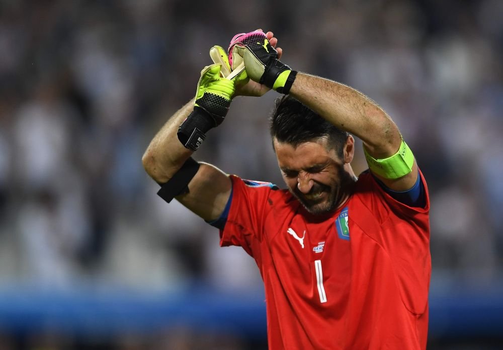 LACRIMI de campion! Buffon si-a luat adio de la EURO cu ochii in lacrimi: 