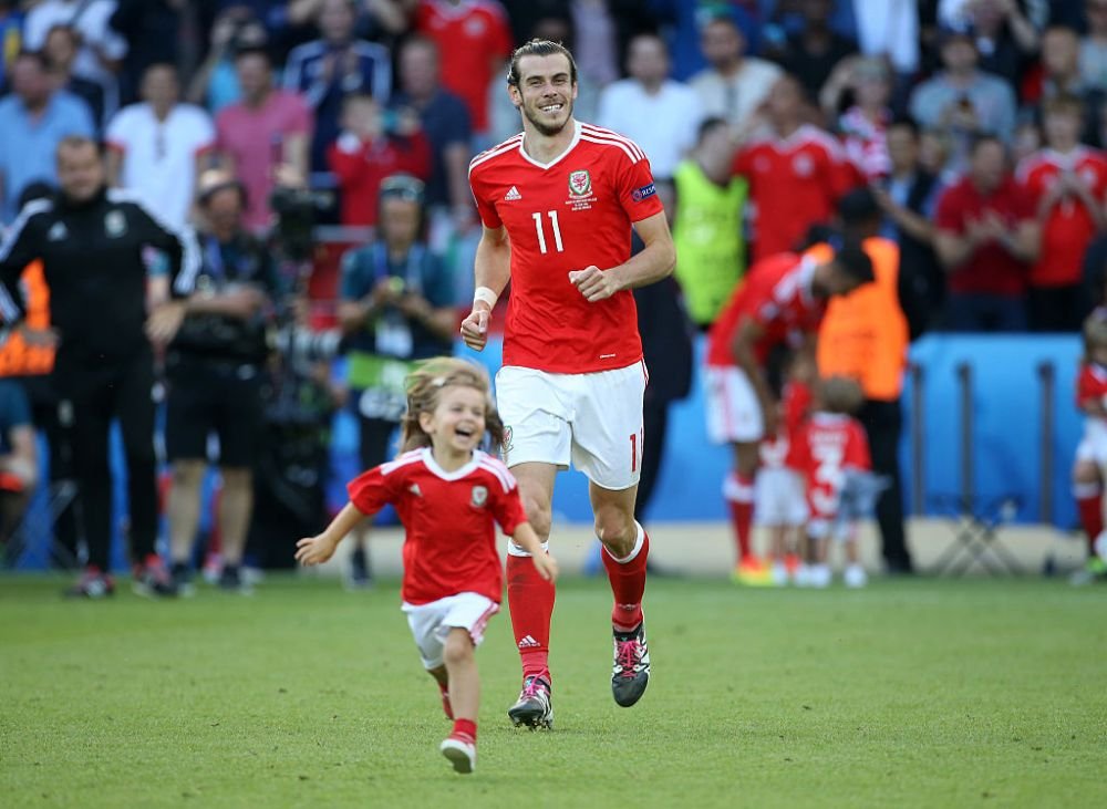 UEFA, nu FI REA! :) Seful turneului a interzis invadarea terenului de catre copiii jucatorilor galezi! 