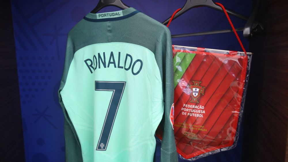 PORTUGALIA, PRIMA FINALISTA DE LA EURO! Cristiano Ronaldo si Nani au marcat in Portugalia 2-0 Tara Galilor. Germania - Franta, joi, 22:00, la ProTV!