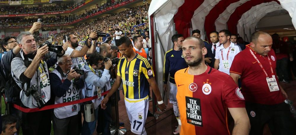 FABULOS! Sneijder a fost amendat cu 2,3 milioane de euro de Galatasaray. Motivul e incredibil